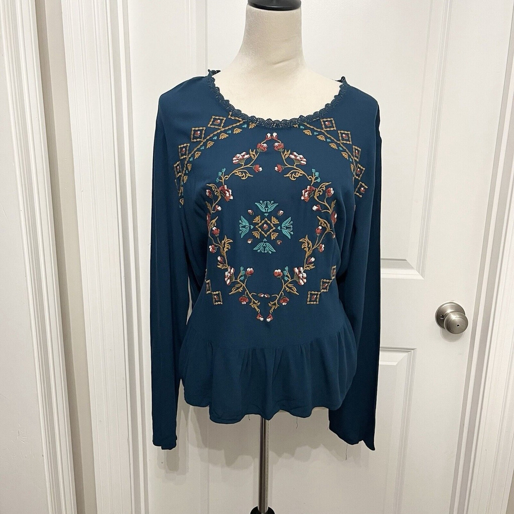 Women's xhilaration Teal Embroidered Accent Boho Chic Long Sleeve Top Blouse XXL